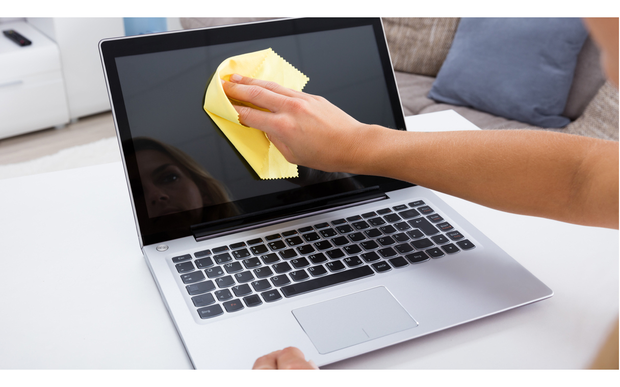 كيفية تنظيف شاشة Macbook ولوحة المفاتيح ولوحة التتبع 1